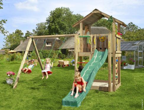 Chalet 2-Swing